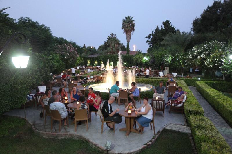 Garden Resort Side
